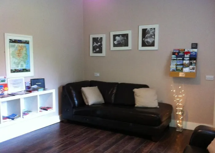 Pensión Ashton House