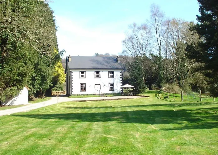 Ashton House Avoca